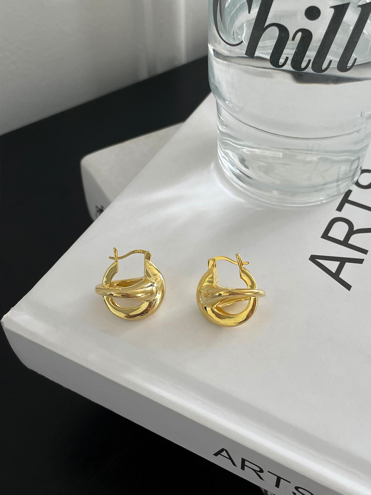 

«Женские серьги из стерлингового серебра европейского и американского производства 2024 года»