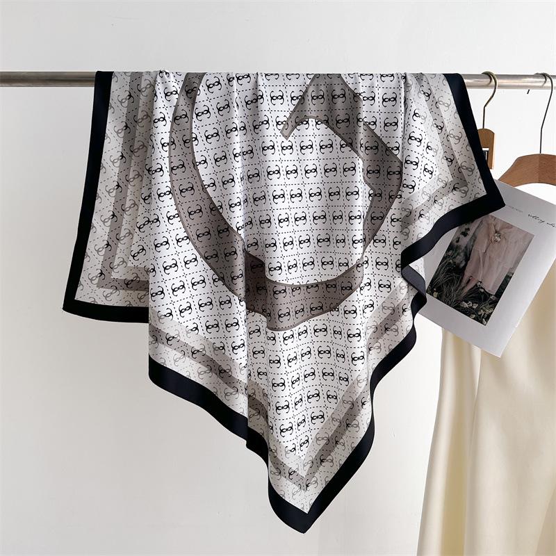 Women's Retro Twill Silk Scarf - 90cm Versatile Shawl for Travel & Sun Protection