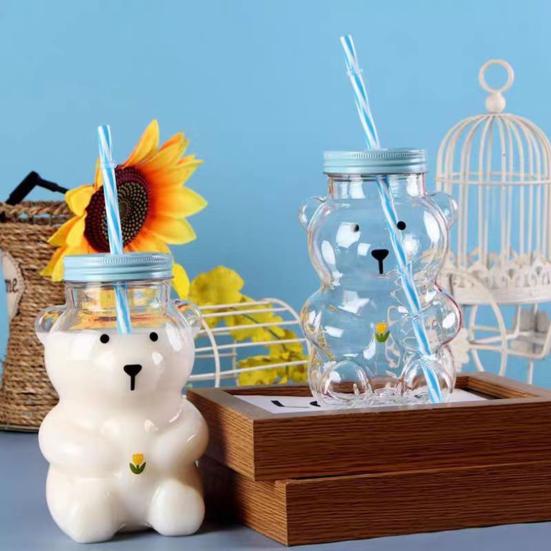 Medvědí skleněný pohár s víčkem a brčkem Opakovaně použitelný medvědí brčkový pohár Roztomilý skleněný tumbler na kávu, pivo, víno, koktejl