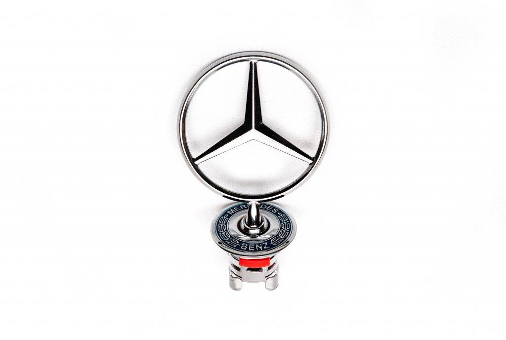 

Емблема приціл (з написом) для Mercedes C-class W202 1993-2001 рр.