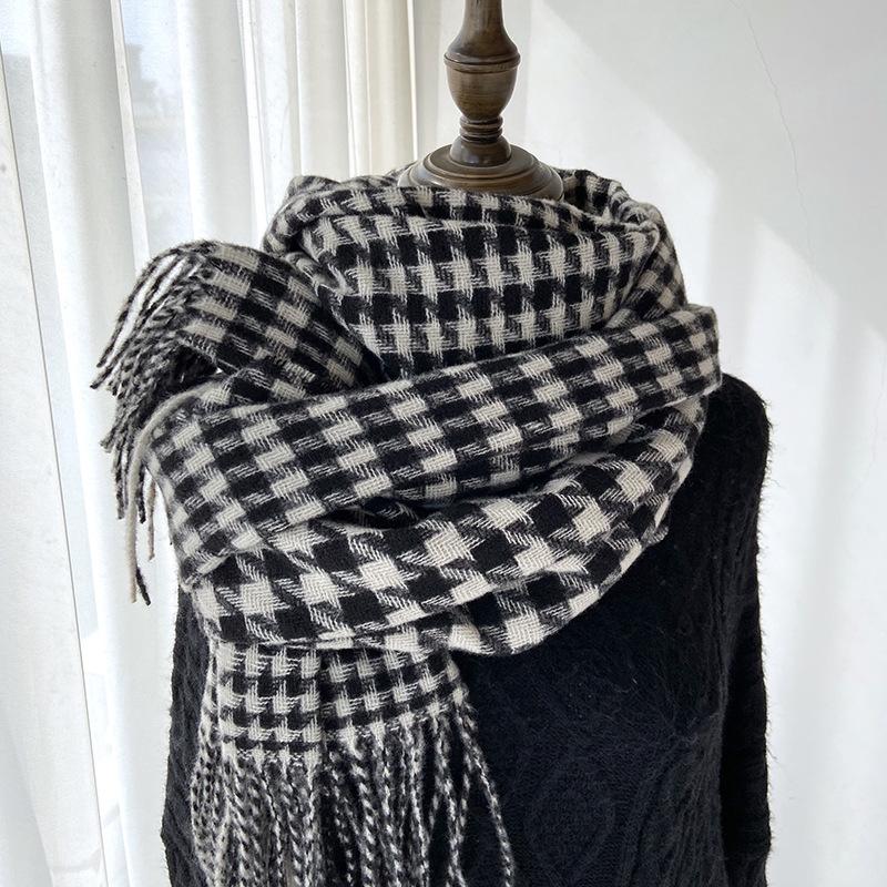 Scarf Women's Winter New Warm Retro Plaid Contrasting Color Thousand Bird Plaid Knitted Scarf Fringed Shawl