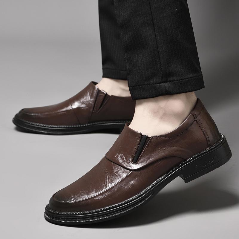 Men's shoes 2025 summer new men's gentleman's style light luxury waterproof one-pedal lightweight pointed head height increase casual leather shoes