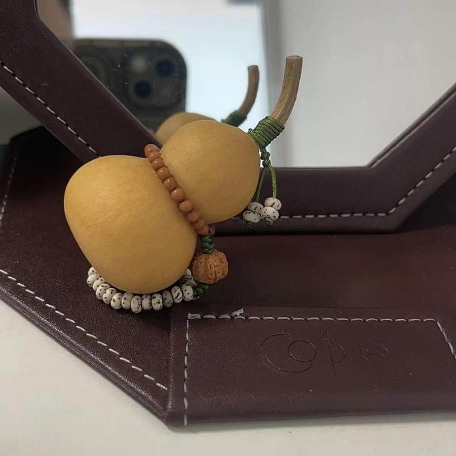 Xianci Wenwan Gourd Keychain & Car Pendant: Fortune and Blessing Charm for Men and Women