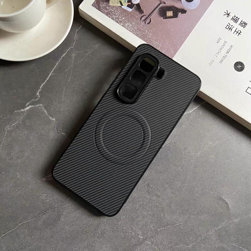 Men's Carbon Fiber Magnetic Case For Samsung Galaxy S21 FE S22 Ultra S23 Plus Shockproof Comfortable Grip Phone Cover S21 Plus