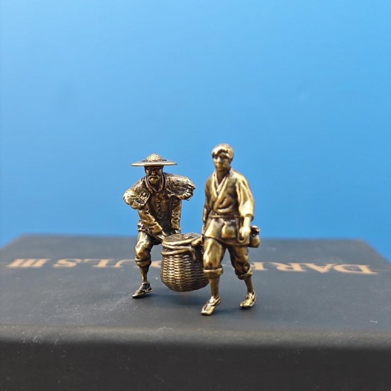 Brass Farmer Carrying A Bamboo Basket Miniature Landscape Figure Model Artificial Hill Ancient Style Scenery Decorative Ornament