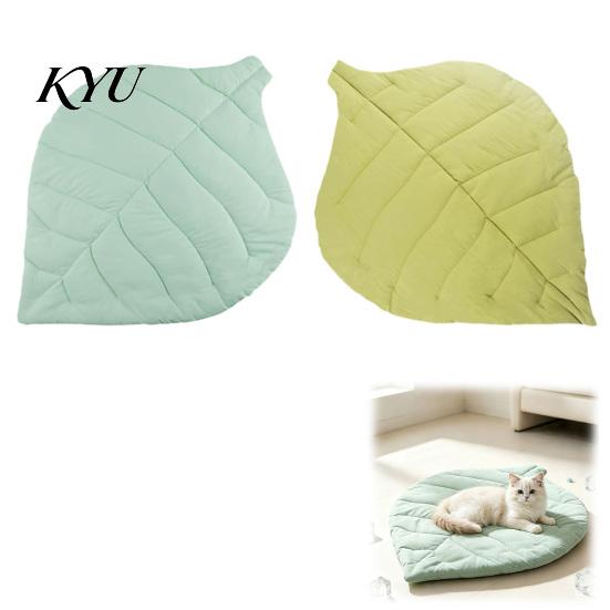 Non Slip Pet Mat for Furniture Leaf Shaped Mat, Soft Reversible Cat Sleeping Pad, Washable Natural Style Bedding Padded Dog Bed Sofa Floor Crate