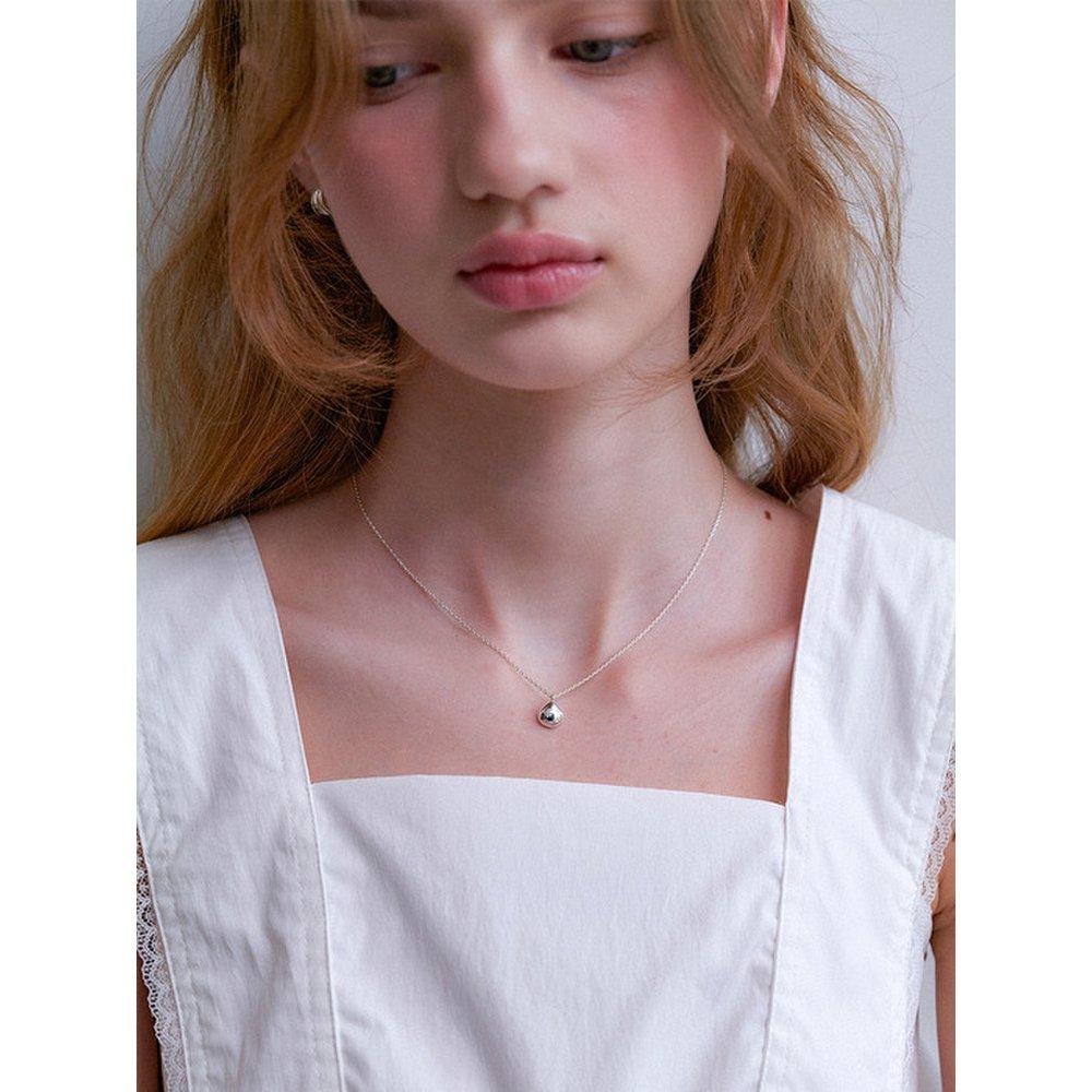 Mini Shell Necklace Jn032