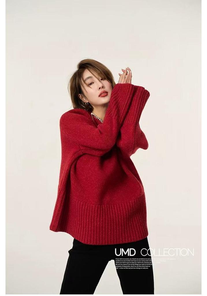 Encorela Women's Red Round Neck Pure Wool Sweater - Loose, Thick, Cozy Knit
