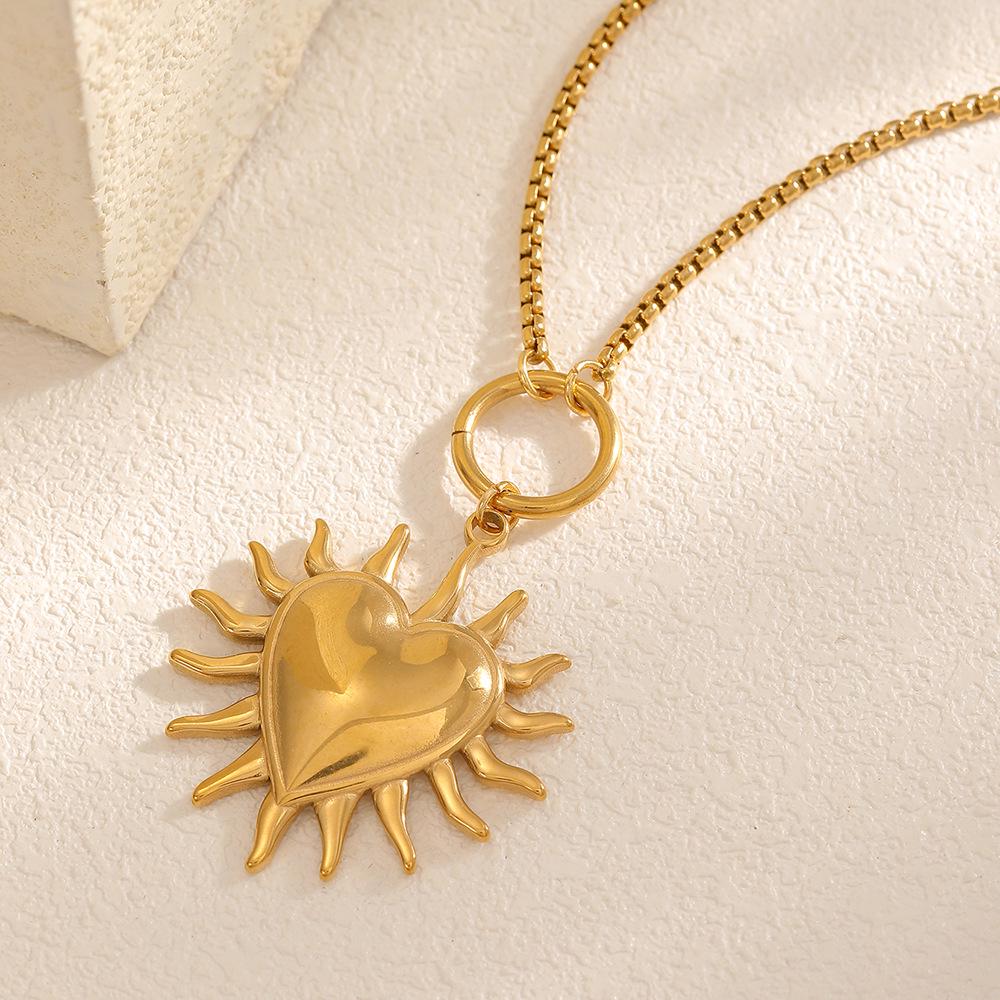 Elegant 18K Gold-Plated Sun Pendant Heart Necklace - Stainless Steel Women's Jewelry