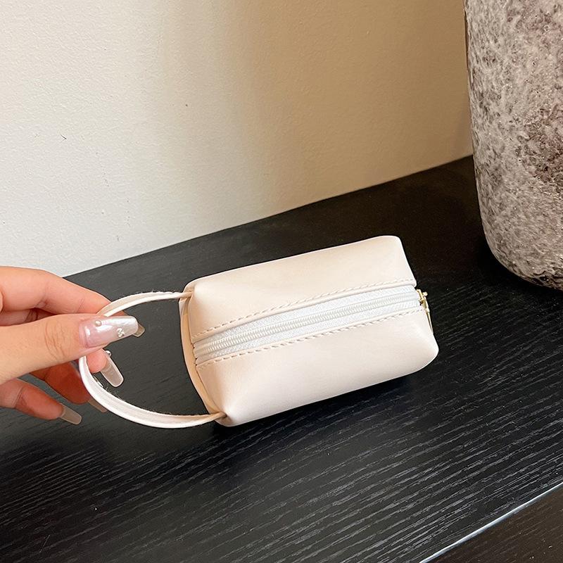 Fashion PU Leather Tote Women Large Capacity Makeup Bag Portable Cute Ladies Cosmetic Toiletry Storage Pouch Handbag Zipper Bag