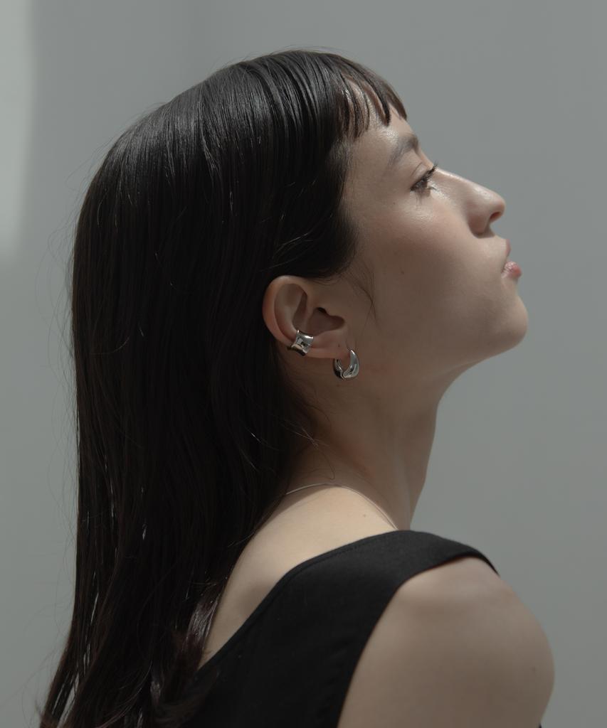 Novice Tokyo Compact Oval Pierce / Silver