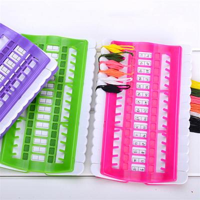 Organizzatore di filo interdentale Kit per punto croce Strumento per filo da ricamo 30 aghi Perni Supporto per filato Strumenti artigianali