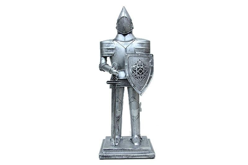 

Декоративная металлическая фигурка рыцаря