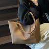 High value simple big bag women's new retro versatile fashion shoulder bag large capacity commuter tote bag