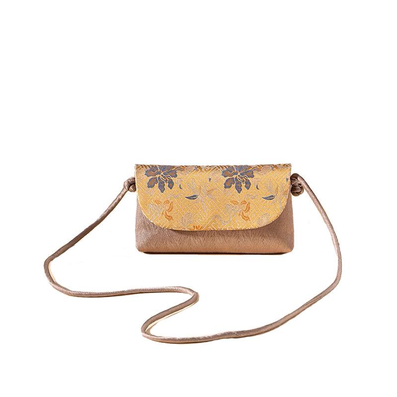Xiangyunsha Crossbody Bag: New Chinese Style Mulberry Silk and Song Brocade Phone and Shoulder Bag