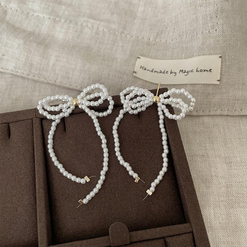 

Pearl Tassel Bow Stud Earrings Women S Light Luxury High Sense Retro Elegance Personality Fashion Versatile Earrings