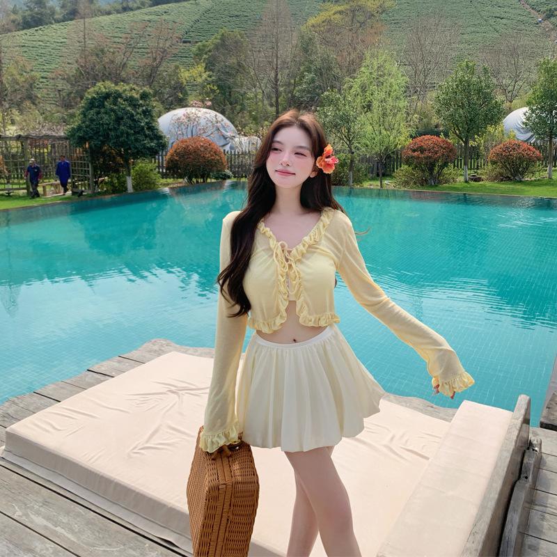 

Новый милый молочно-желтый раздельный купальник из четырех частей для женщин - Идеально подходит для отдыха на море и горячих источников Medium