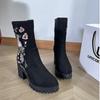 Europäische und Amerikanische Mittellange Stiefel 2026 Herbst Neu Gesticktes Blumenmuster Design Sinn Hochhackig Vielseitige Mode Stiefel