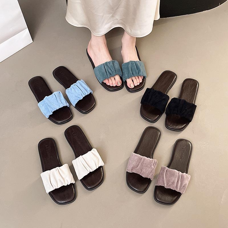 Flat bottom outer wear popular shoes one-word sandals women's sandals premium slippers summer ins women's beach French
