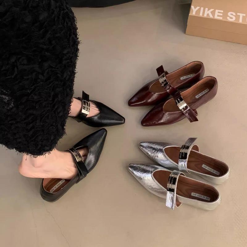Fashion Flat Shoes Women's Plus Size Women's Shoes 41 42 43 Spring and Autumn 2025 New French Pointed Women's Mary Jane Shoes Loafers