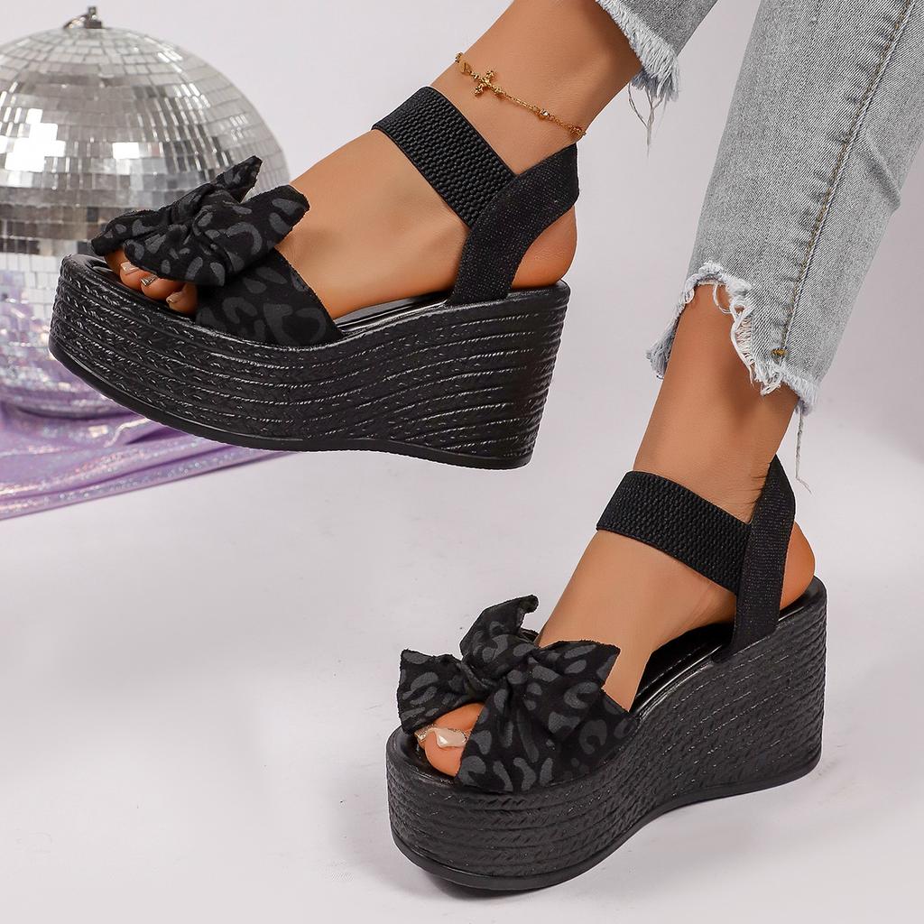 Plus-size Platform Casual Sandals - New Women's Thick-soled Peep-toe Shoes
