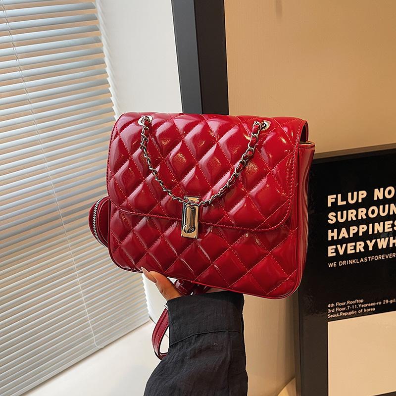 

Backpack women s 2024 new fashion high sense niche diamond chain small square bag casual light travel backpack червоний