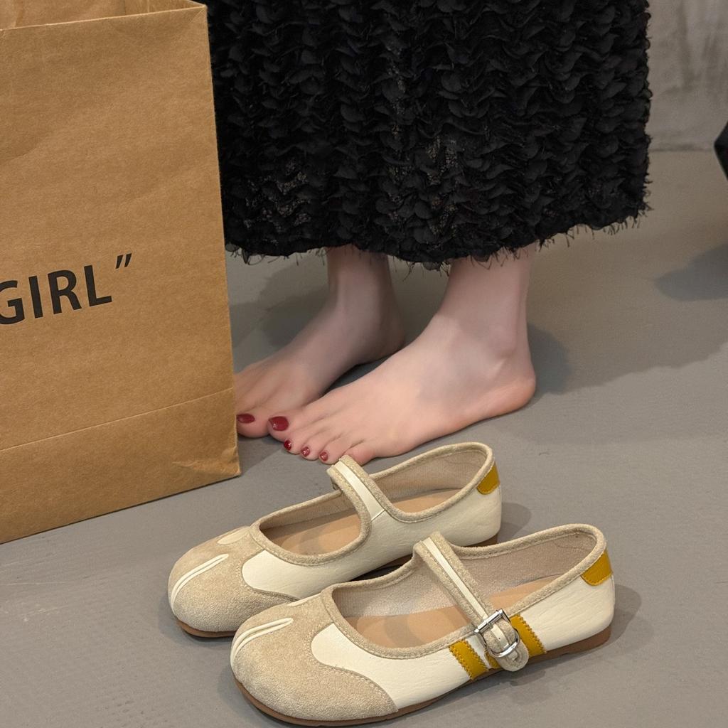 Women Flats Fashion Designer Split Hoof Toe Boat Shoes Retro Suede Casual Single Shoes Lady Mary Jane Shoes Ballet Flats Loafers