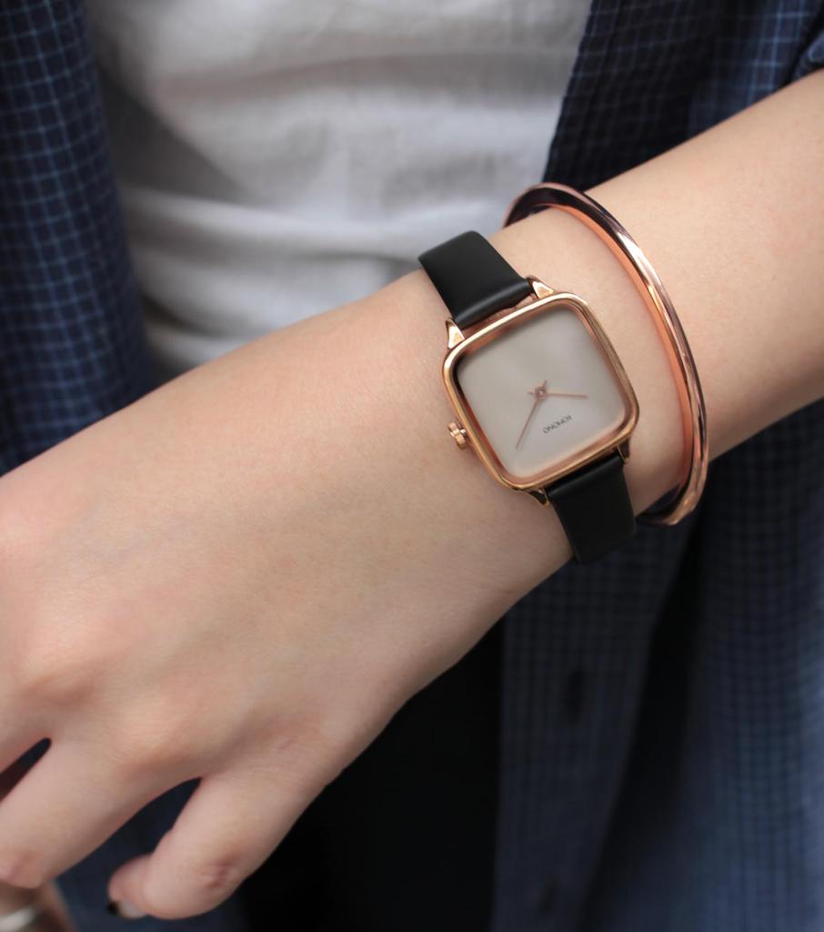 Ladies watch Kate Black Rose Leather [Authorized distributor] [KOMONO] KOMONO/KOM-W4251 [KATE]