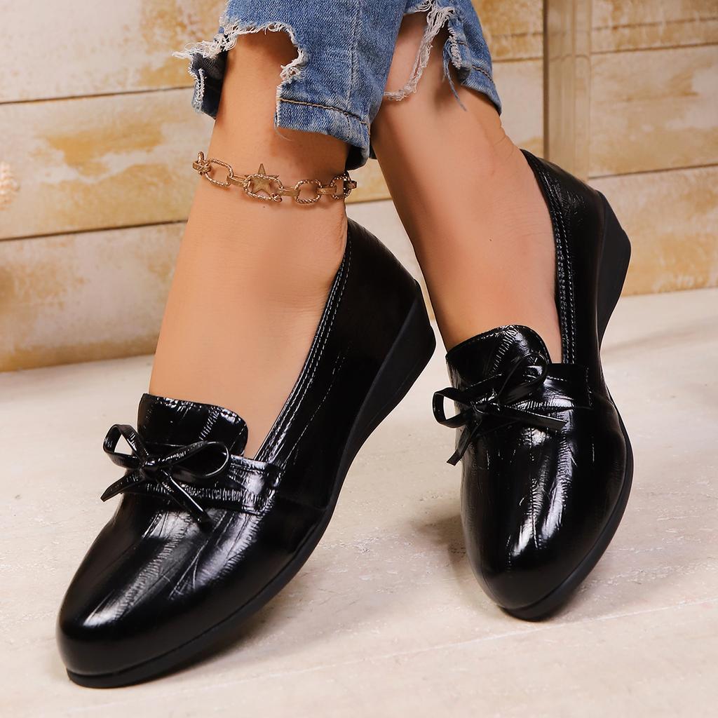 Tassel Bow Knot Women Flats Female Derby Leather Brand Casual Pointed Toe Slip On Flats Ladies Comfort Autumn Brogue Shoes
