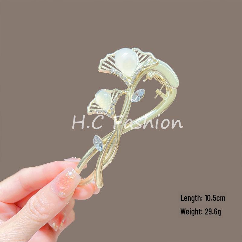 Luxury Fishtail Tassel Hairpin: Elegant Butterfly Twist Clip for Bun or Straight Hair