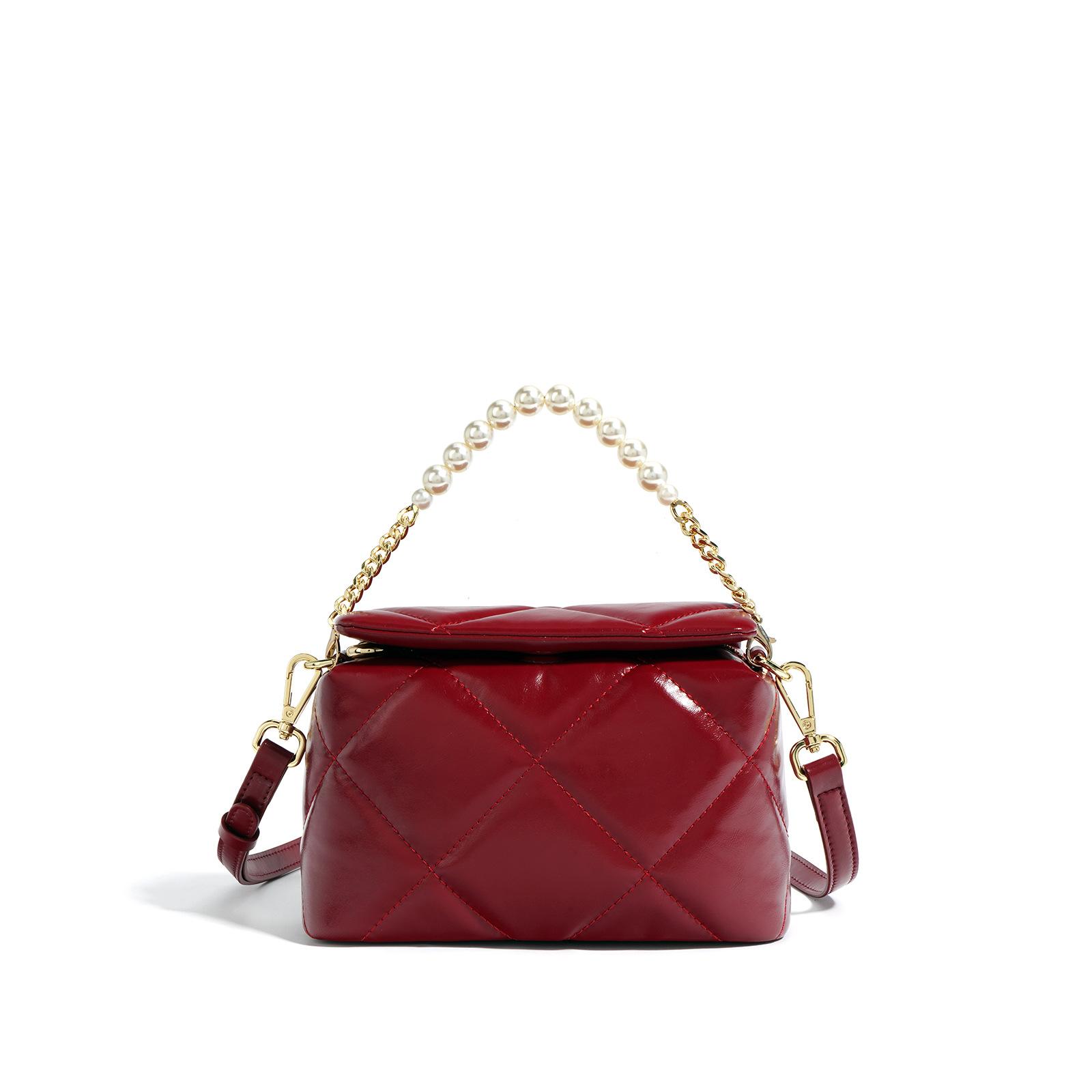 

Premium Diamond Chain Bag, Work Commuter Bag, New Shoulder Messenger Bag, Versatile and Large Capacity