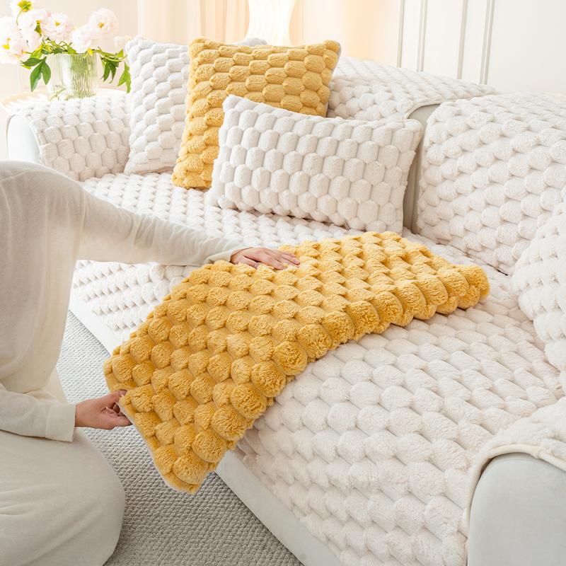 

Диванная подушка в кремовом стиле, универсальная круглый год, противоскользящая, удобный хлопковый бархат, новый зимний плюшевый чехол, ткань для покрытия, подушка для сиденья 70*70