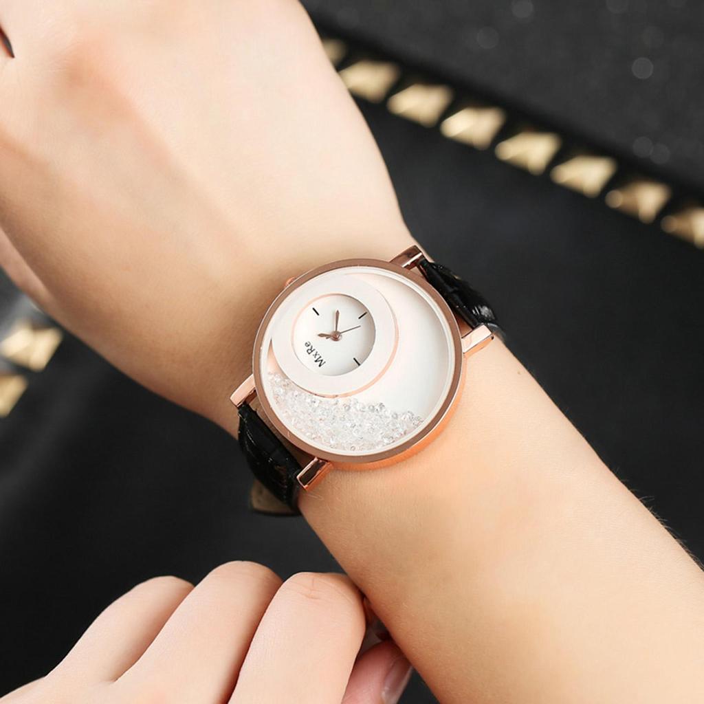 Funny Designed Quicksand Rhinestone Watch Round Dial Adjustable Faux Leather Strap Analog Quartz Special Lady Watches