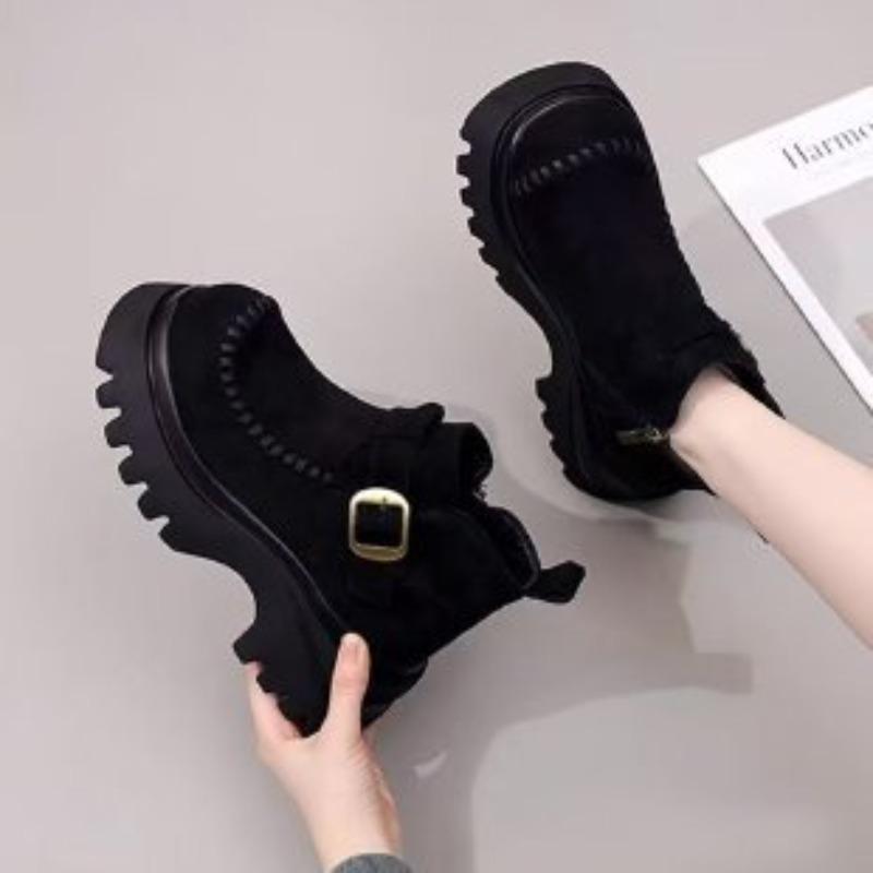 

Winter velvet cotton boots women s thick-soled non-slip Martin boots new fashionable women s versatile warm short boots 40