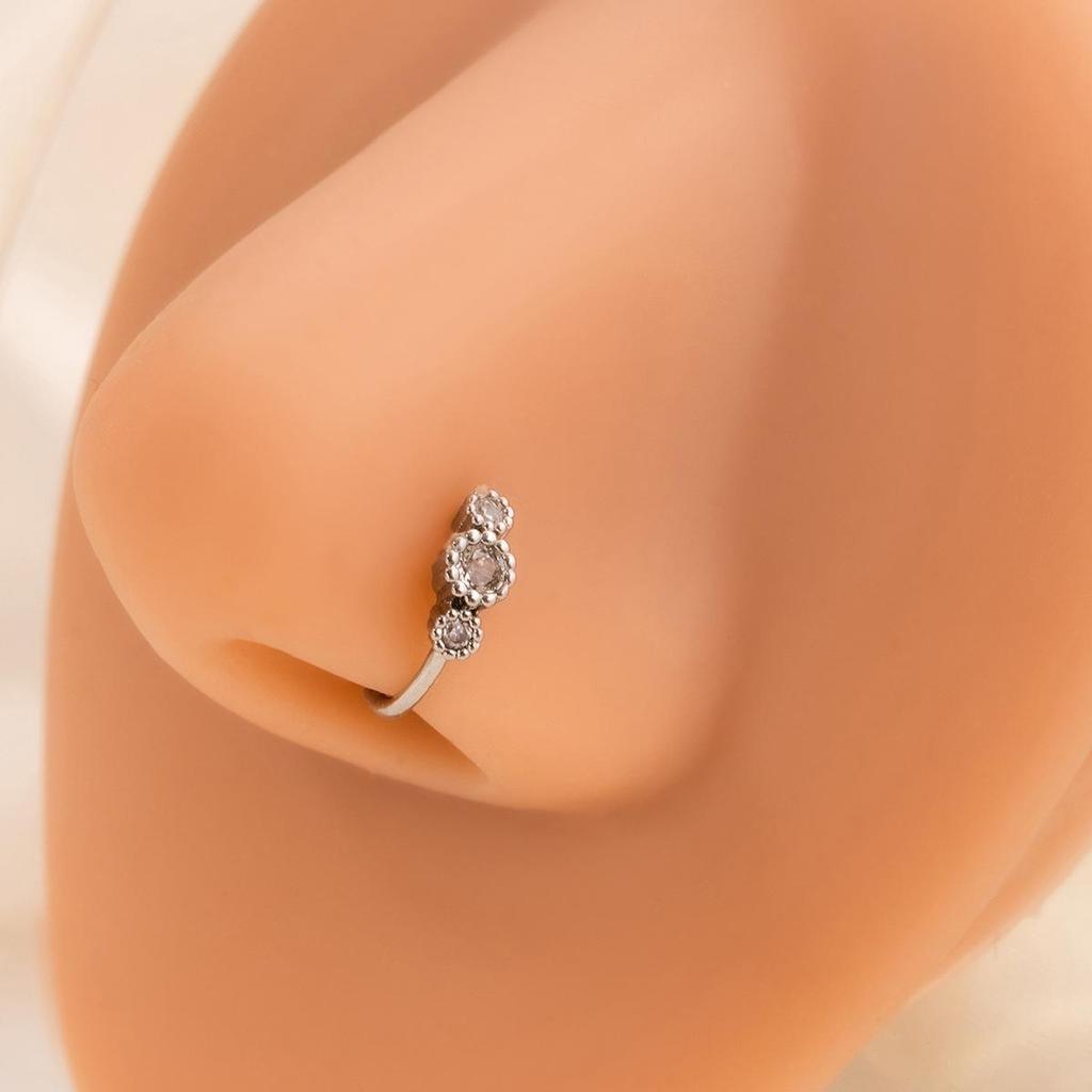 Europäisch-amerikanischer Nasenring mit Blatt- und Blumenmotiv und Diamanteinlage – elegant, kreativ, ohne Piercing.