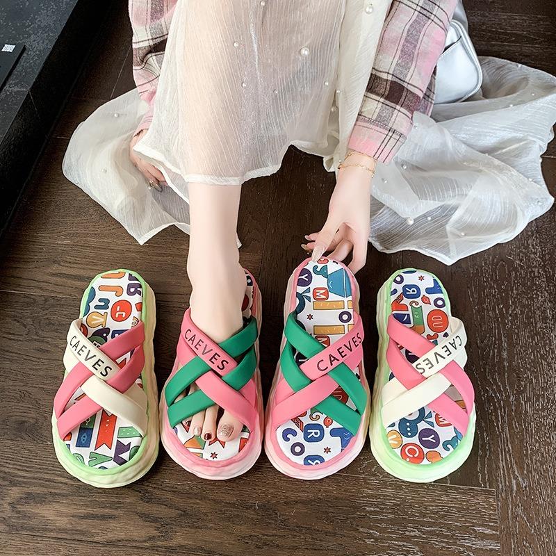 Dicke Sohle coole Hausschuhe Damen Sommer neu Cross-Wear Graffiti Übergröße Strandsandalen