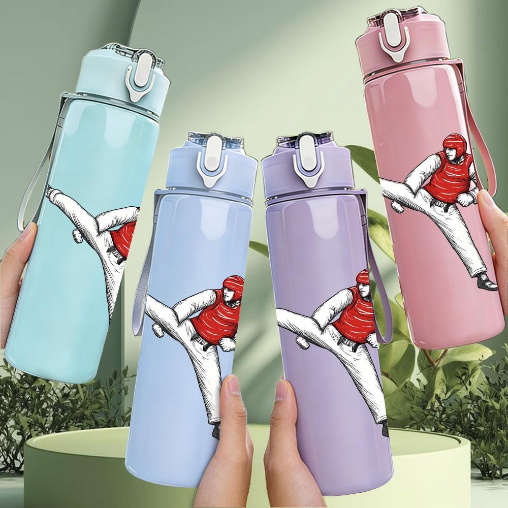 1PC Taekwondo Fighter Silhouette 750ml Color Plastic Sports Water Bottle Leakproof Flip Straw Lid Suitable for Sports Office Home Use