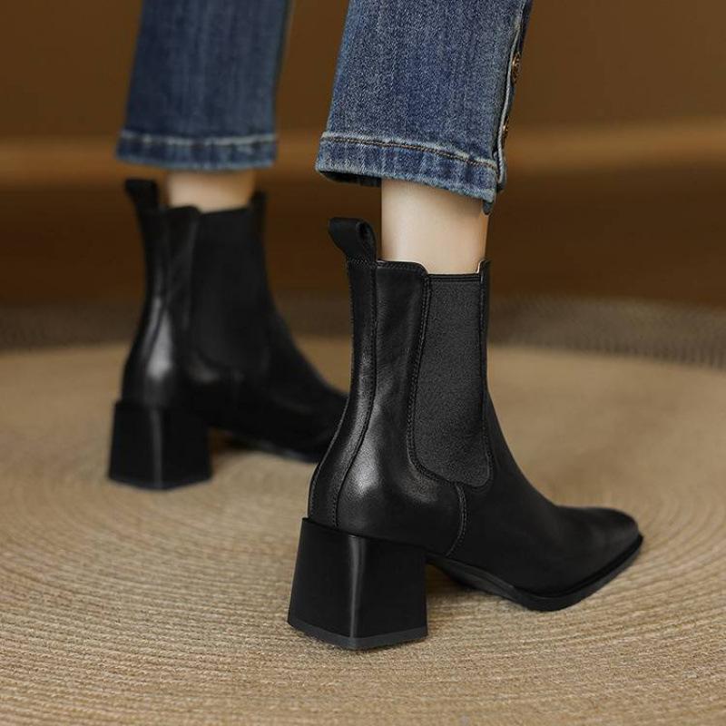 Autumn and Winter Leather Square Head Versatile Martin Boots Medium Heel Large Size Women's Boots Sleeve Cowhide Comfortable Rubber Sole Low Boots