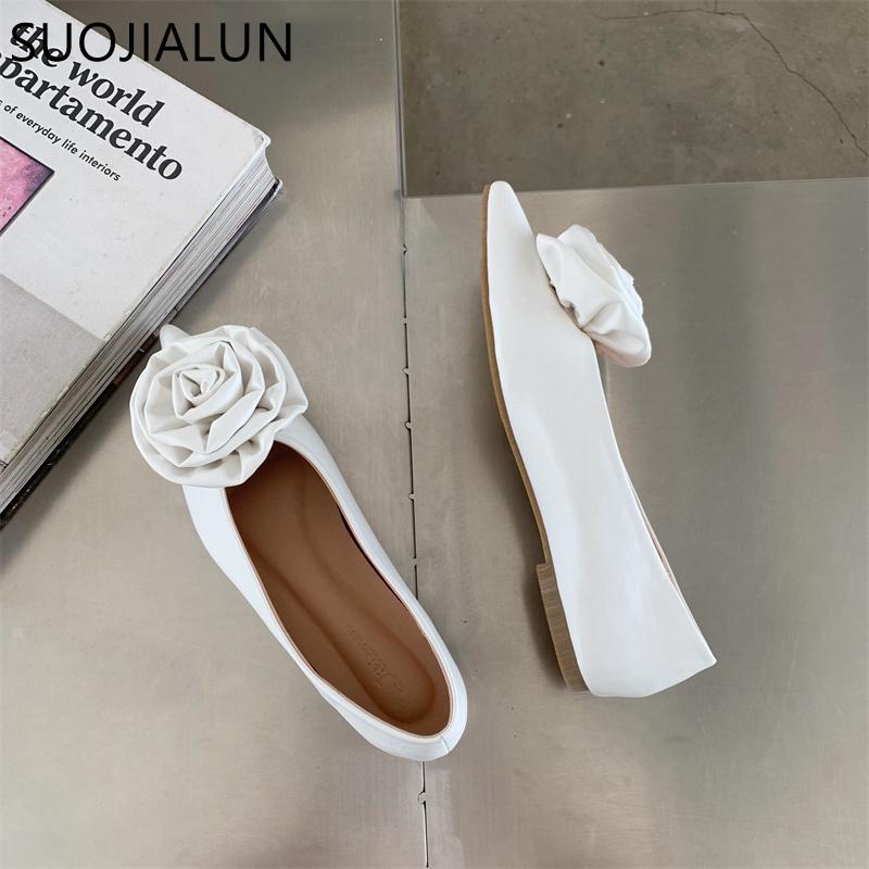 Fashion SUOJIALUN 2025 Autumn Women Flat Shoes Fashion Big Flower Ladies Ballerinas Shoes Pointed Toe Shallow Slip On Dress Flat Ballet
