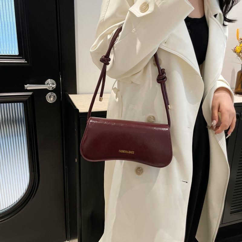 Simple retro fashion shoulder small square bag winter new personality popular niche design handbag