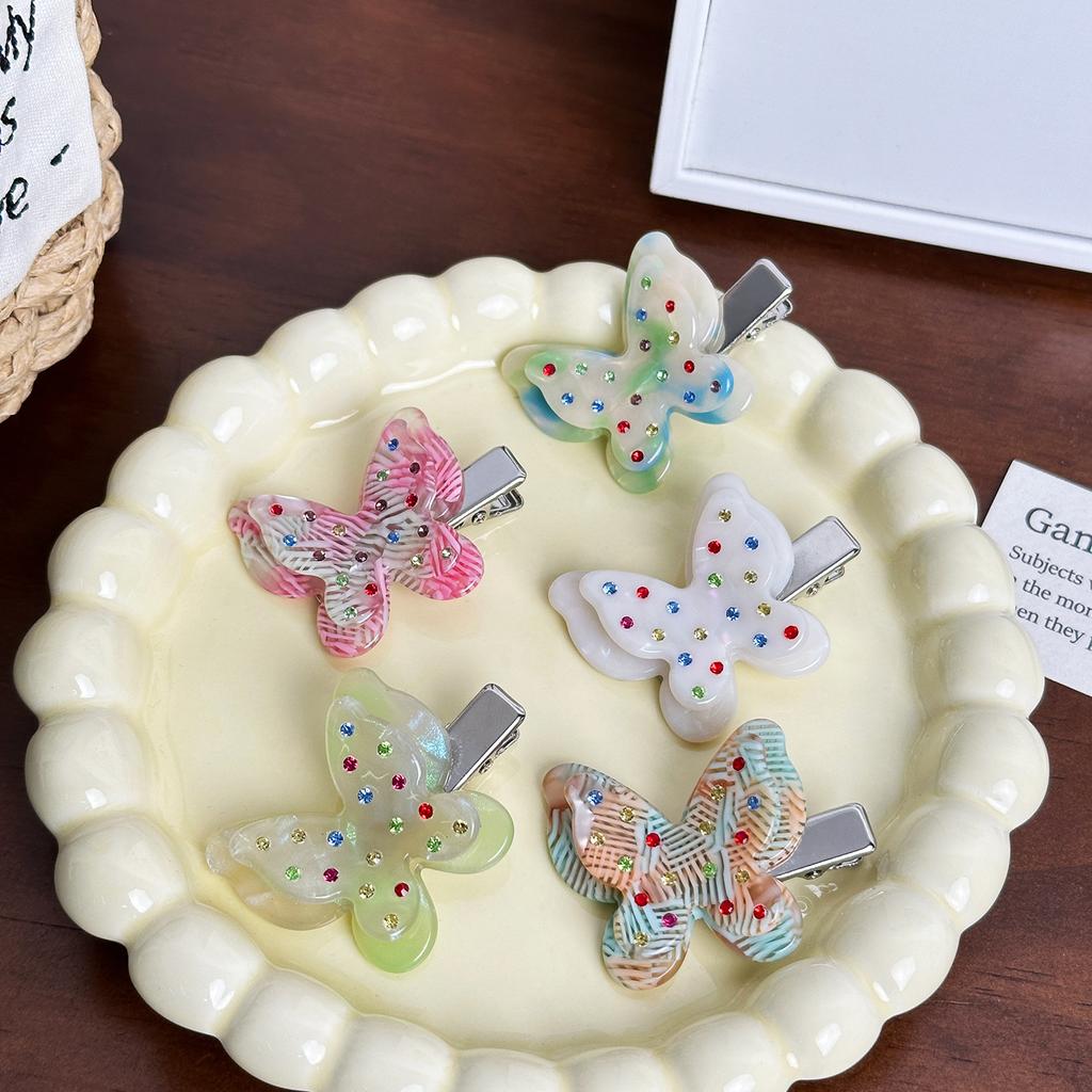 Hair Elegant Butterfly Clamps In Assorted Colors With A Glamorous Touch For Women