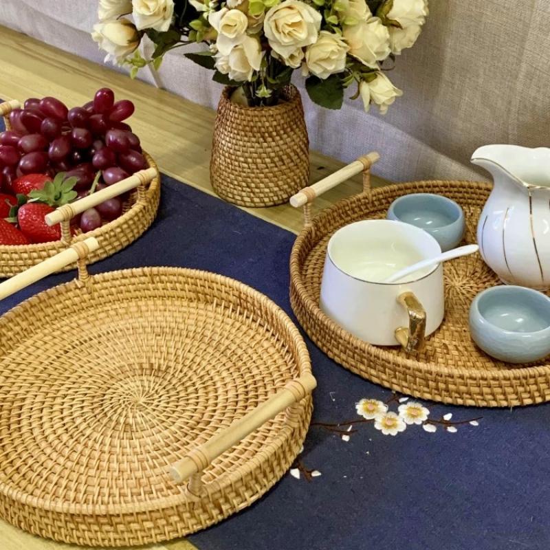Kreativer japanischer Dessertteller aus natürlichem Rattan, runder Obstteller aus Holz, Campingzubehör für draußen, Küchenzubehör für Zuhause