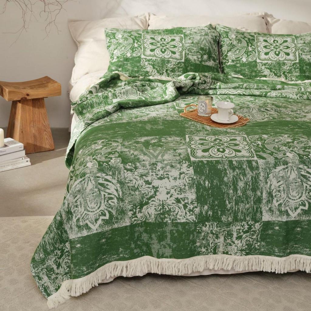 4-Layer Cotton Gauze Jacquard Tassel Blanket - Soft, Breathable, Washable Sofa Throw