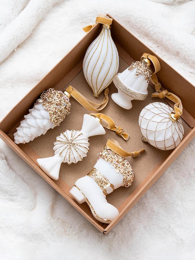 6Pcs White and Gold Christmas Ornament Set Shiny Christmas Decorations for New Year's Home Party Hanging Xmas Tree Winter