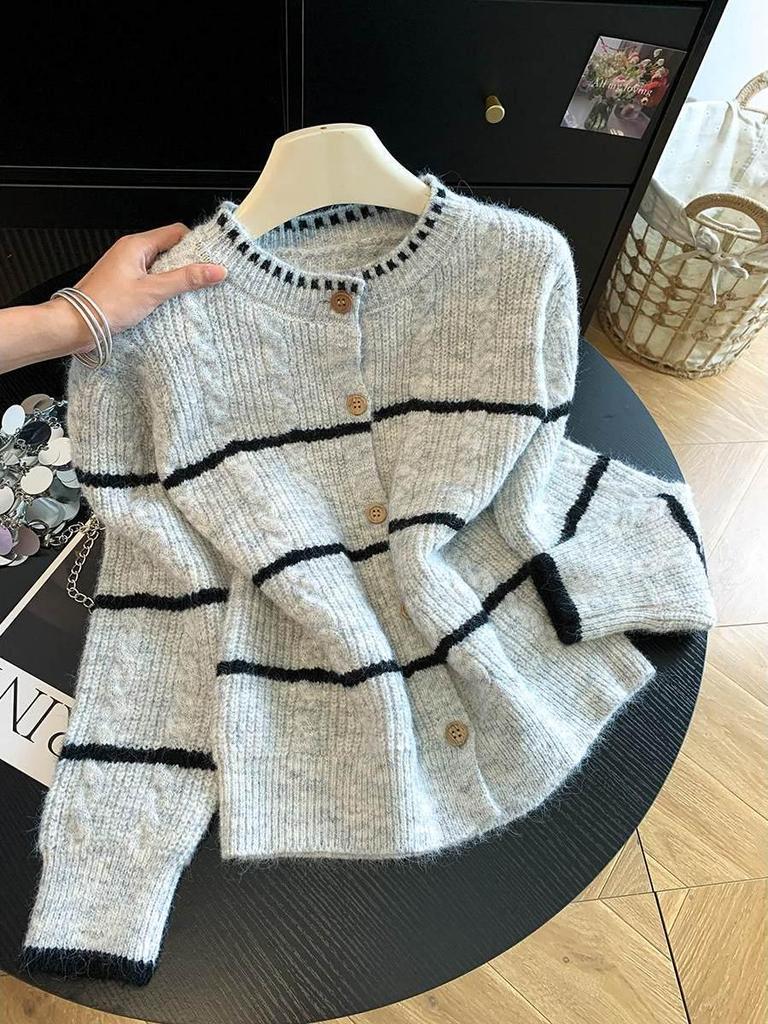 Autumn/Winter 2026 Women's Korean Style Loose Striped Knit Cardigan Sweater