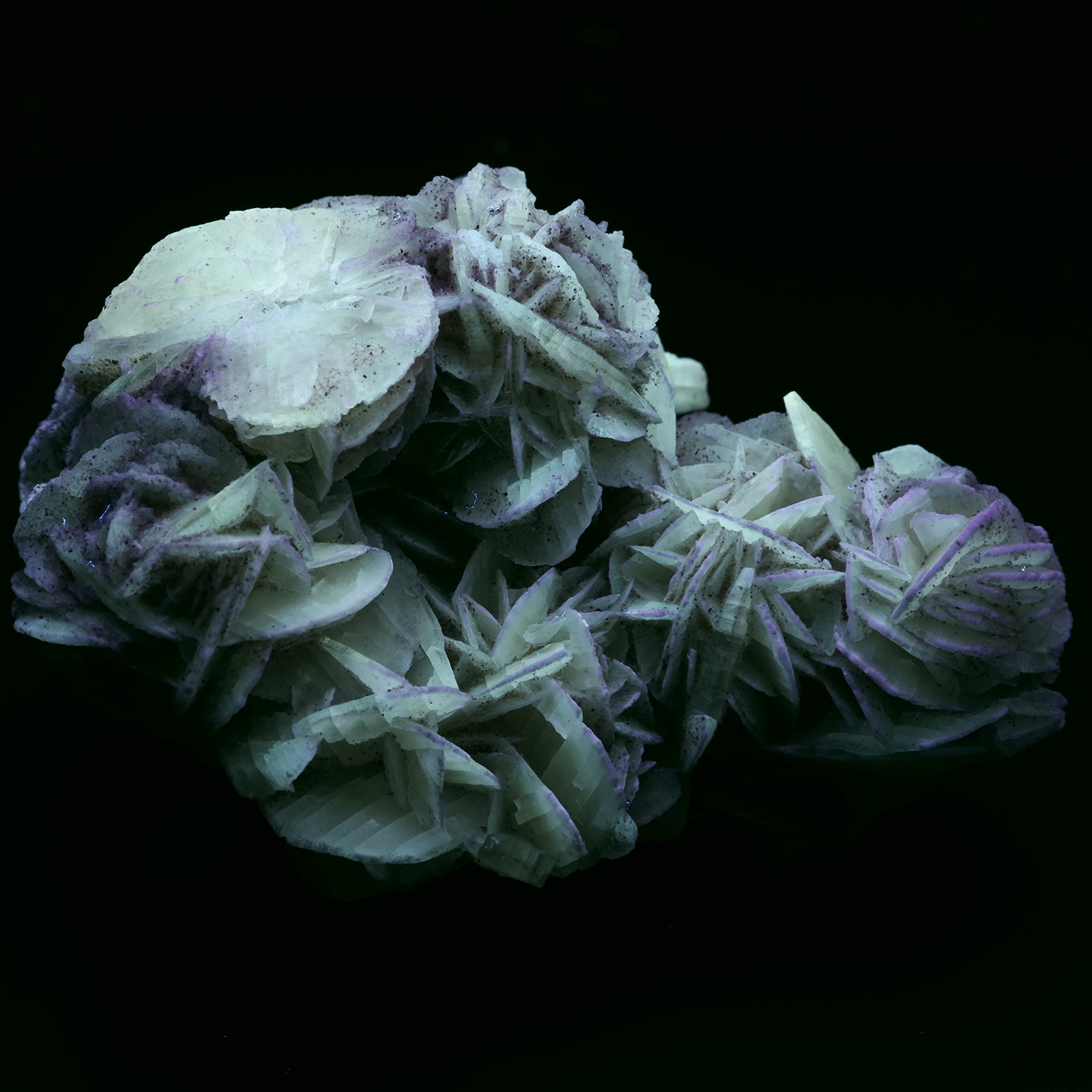 

stone Natural desert rose selenite desert crystal rough 76x63x48mm [N2 Natural] fluorescent mineral (fluorescent rose) / (18 One-of-a-kind