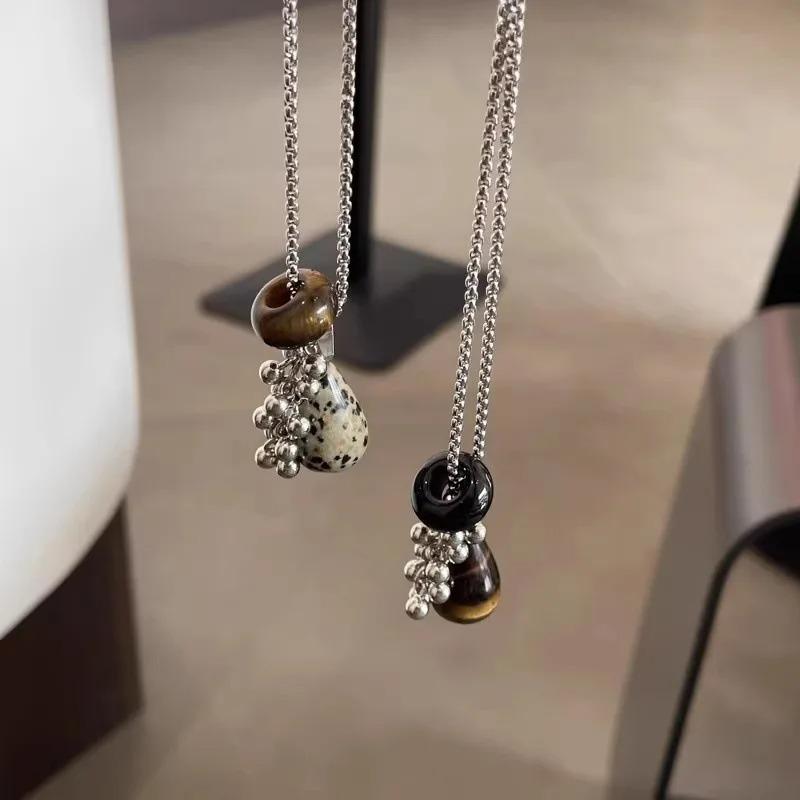 Y2K Vintage Spotted Tiger Eye Stone Irregular Pendant Necklace for Women Long Chain Girls Charm Aesthetic Jewelry Accessories