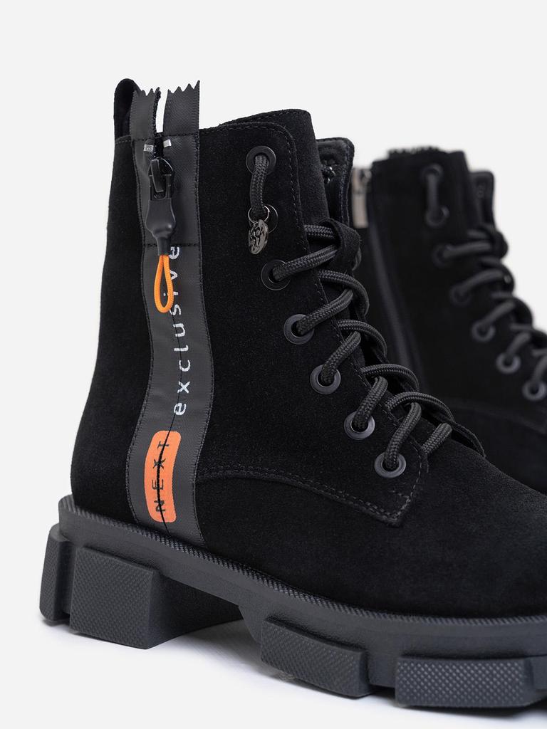 Suede Boots with ISSA PLUS Insert