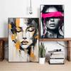 דיוקן אישה מופשט אמנות קיר על קנבס פוסטר פנים אישה שיקי הדפס אמנות מודרני שחור-לבן עם הדפסים ורודים עיצוב חדר שינה