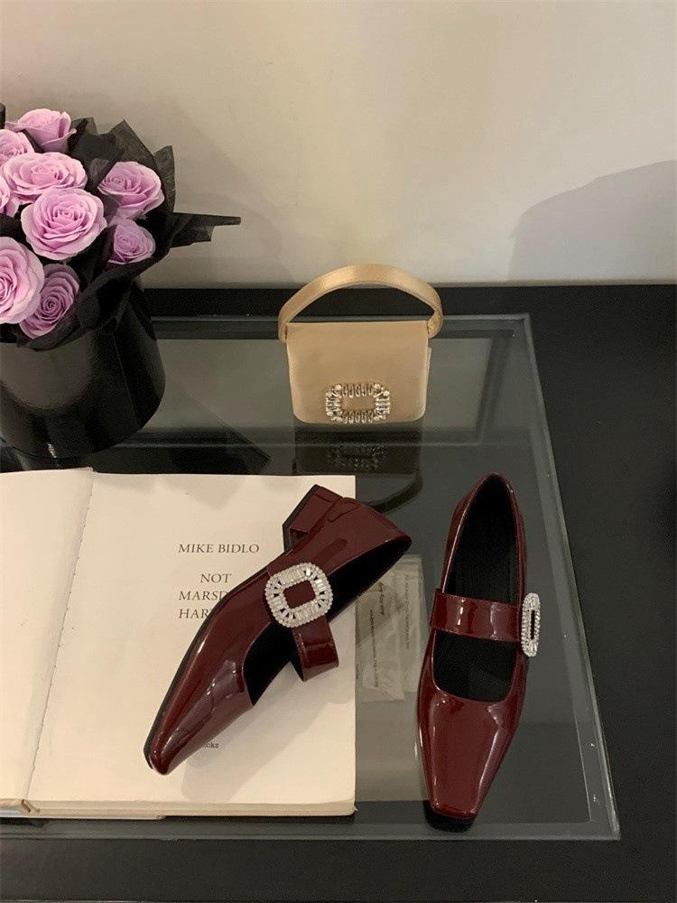 

Rhinestone Mary Jane shoes women s spring and autumn new patent leather square head thick heel low heel one-word single shoes 40 бордовый